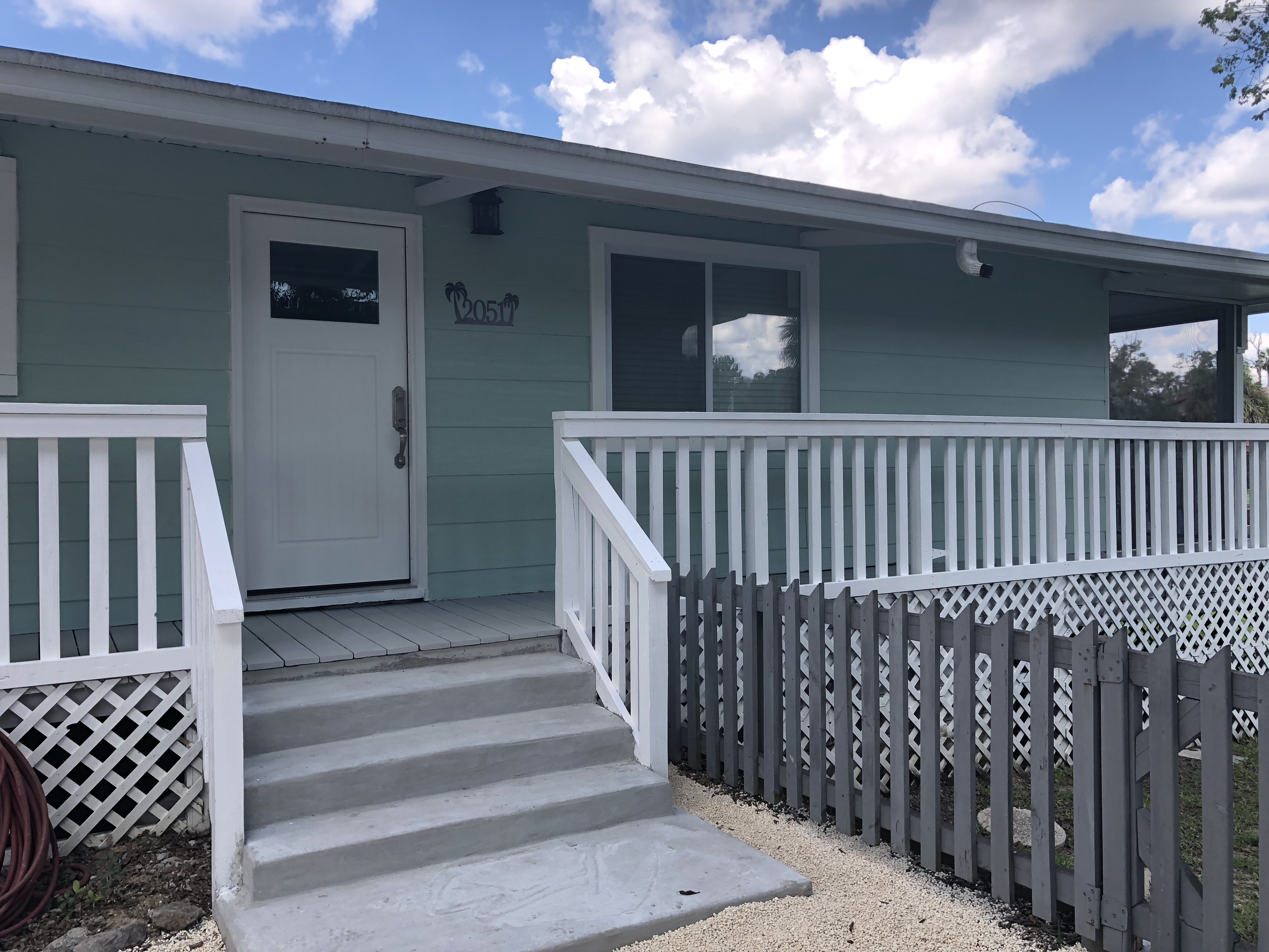 Crystal River Vacation Rental Waterfront Cottage